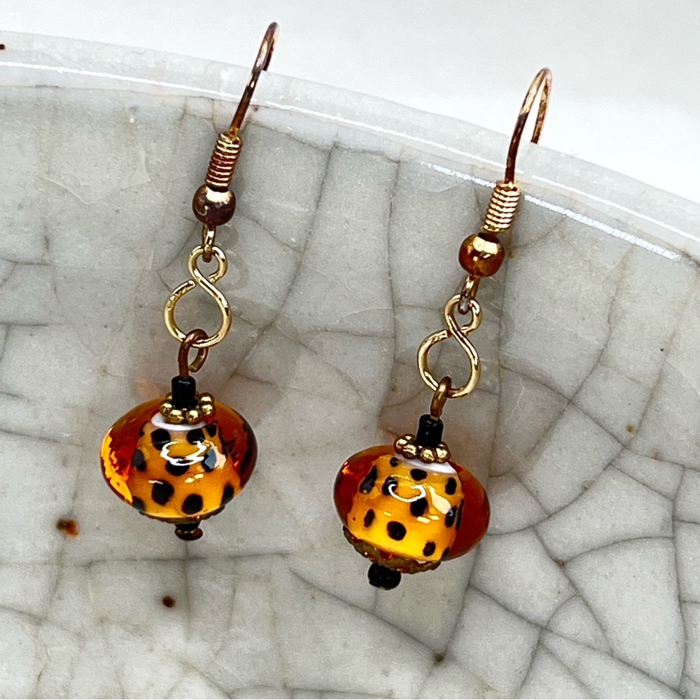 Pretty Leopard Spot Tortoiseshell Glass Earrings